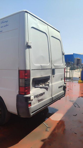 PEUGEOT BOXER (230) FURGÓN BAT.3200MM () — vehículo donante para recambios 