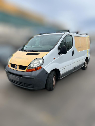  RENAULT TRAFIC II FURGÓN 