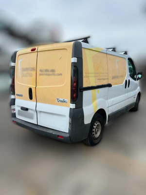 RENAULT TRAFIC II FURGÓN