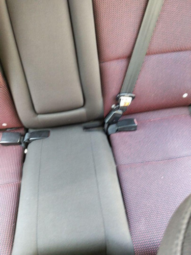 ENGANCHE CINTURON TRASERO IZQUIERDO Mazda 3 BERLINA (BK) 