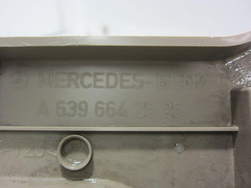  MOLDURA MERCEDES-BENZ VIANO (639) 