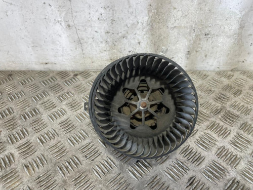 MOTOR CALEFACCION 