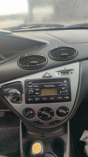  FORD FOCUS BERLINA (CAK) 