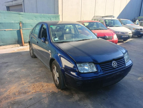 VOLKSWAGEN BORA BERLINA (1J2)(1998) — автомобиль-донор на запчасти 