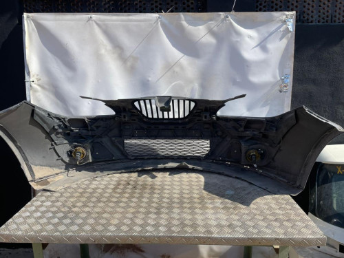 PARAGOLPES DELANTERO 