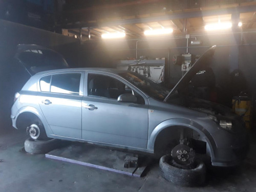 OPEL ASTRA H BERLINA — автомобиль-донор на запчасти 