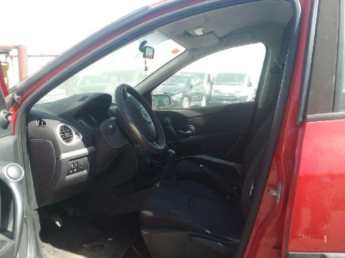  RENAULT CLIO III 