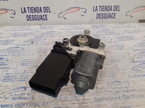  MOTOR ELEVALUNAS DELANTERO IZQUIERDO 