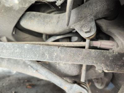 BRAZO SUSPENSION TRASERO DERECHO