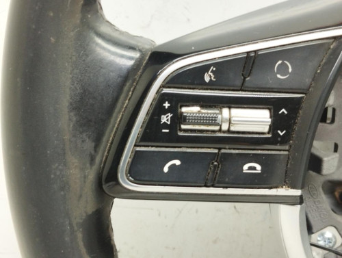 VOLANTE Kia SPORTAGE (QL) 