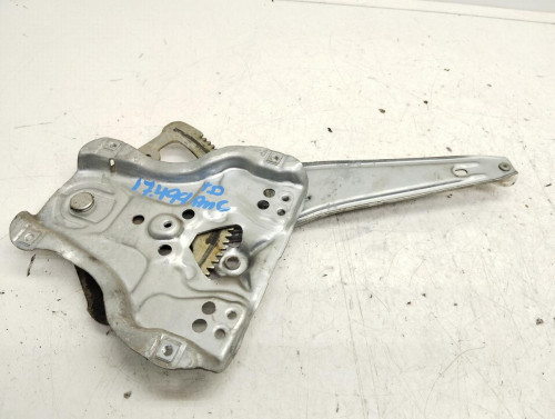 ELEVALUNAS TRASERO DERECHO Toyota COROLLA (E12) 