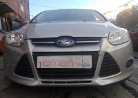 FORD FOCUS BERLINA (CB8)
