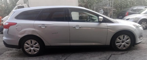  FORD FOCUS BERLINA (CB8) 
