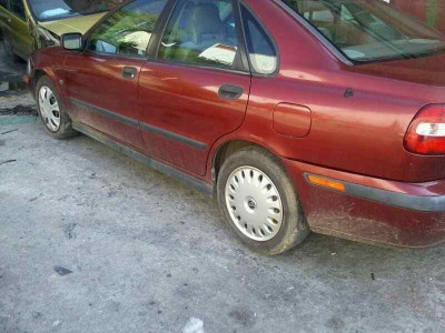 VOLVO S40 BERLINA