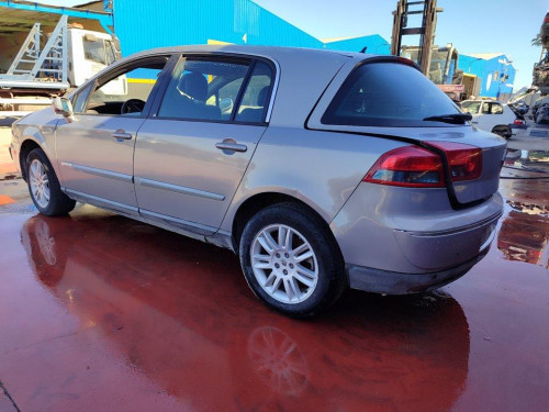  RENAULT VEL SATIS (BJ0) 