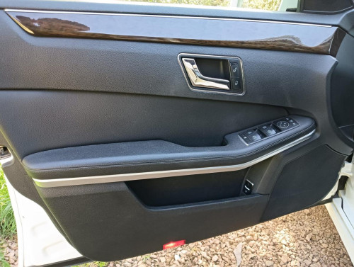MERCEDES-BENZ CLASE E (BM 212) FAMILIAR — vehículo donante para recambios 