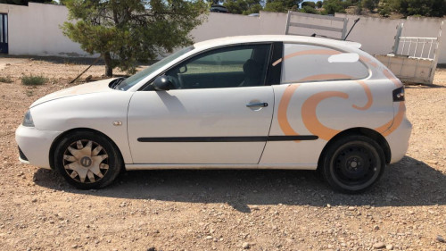 SEAT IBIZA (6L1) — автомобиль-донор на запчасти 