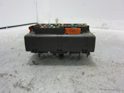 CAJA RELES / FUSIBLES