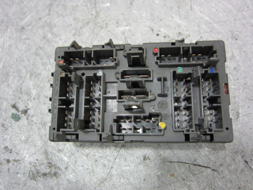  CAJA RELES / FUSIBLES, , 