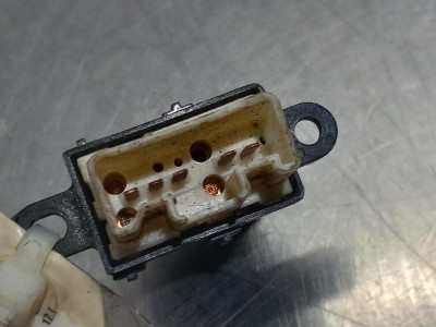 MANDO ELEVALUNAS DELANTERO DERECHO, MAZDA, 6 BERLINA (GG)