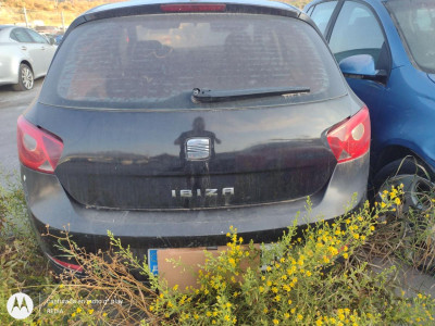 SEAT IBIZA BERLINA (6J5)