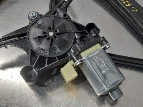  ELEVALUNAS DELANTERO DERECHO SKODA KAROQ (NU) 