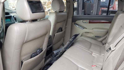 TOYOTA LAND CRUISER (J12)