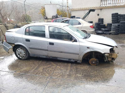 OPEL ASTRA G BERLINA