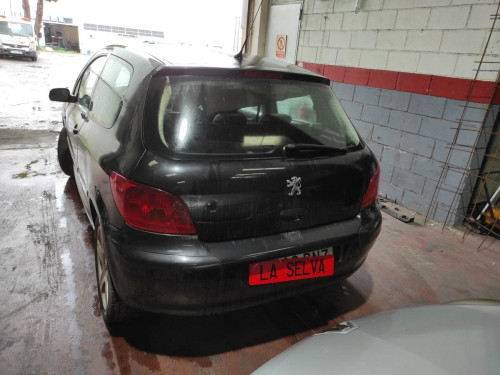 PEUGEOT 307 (S1)(04.2001) — vehículo donante para recambios 