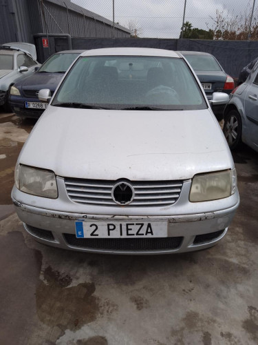 VOLKSWAGEN POLO III BERLINA (6N2) — автомобиль-донор на запчасти 