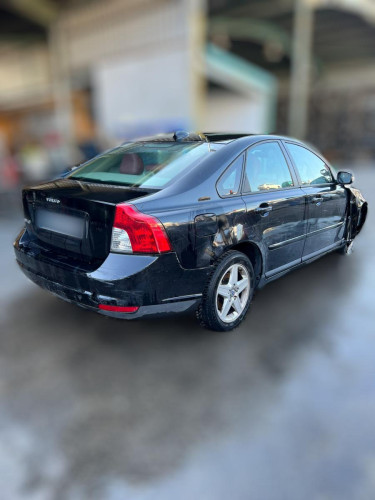  VOLVO S40 BERLINA 