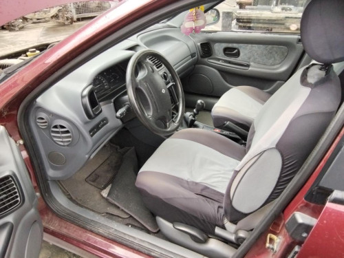  RENAULT LAGUNA (B56) 