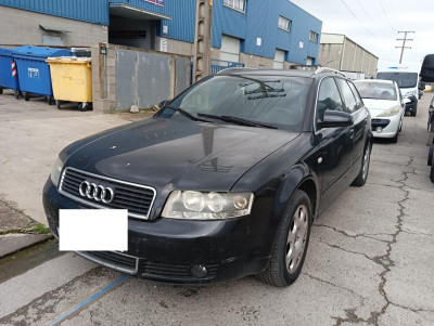 AUDI A4 AVANT (8E)