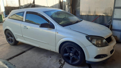 OPEL ASTRA H GTC