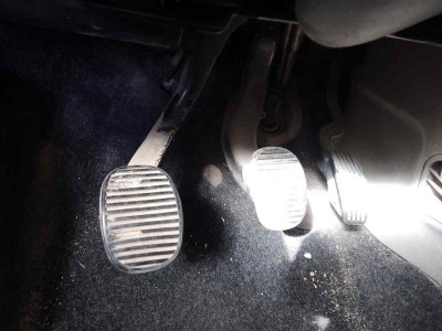 PEDAL EMBRAGUE