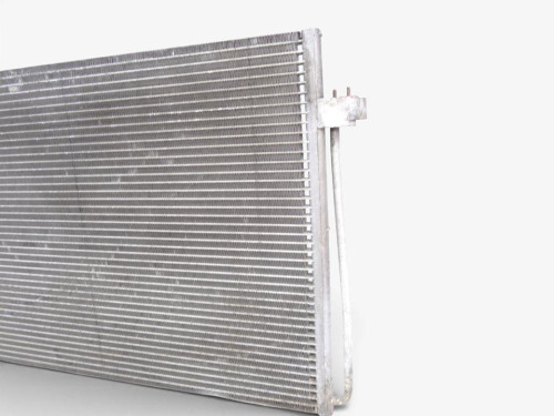 CONDENSADOR / RADIADOR AIRE ACONDICIONADO de segunda mano