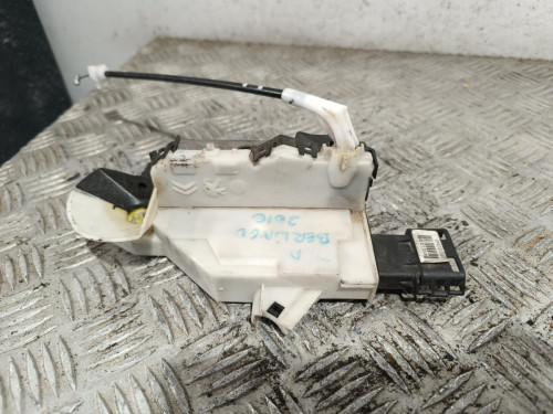 CERRADURA PUERTA DELANTERA DERECHA 