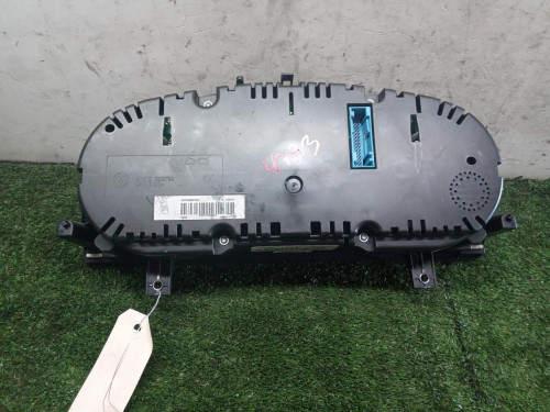  CUADRO INSTRUMENTOS VOLKSWAGEN PASSAT BERLINA (362) 