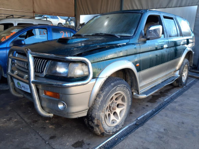 MITSUBISHI MONTERO SPORT (K90)