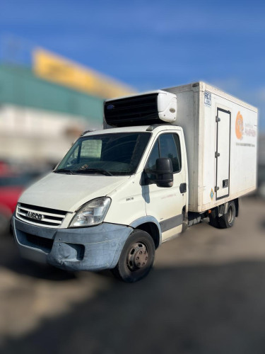  IVECO DAILY FURGÓN 