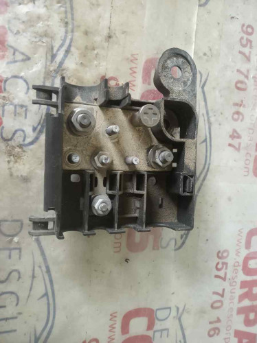CAJA RELES / FUSIBLES Audi A4 BERLINA (8K2) 