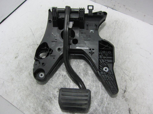  PEDAL FRENO 