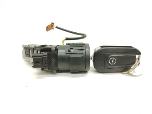 CONMUTADOR DE ARRANQUE Opel CORSA F 