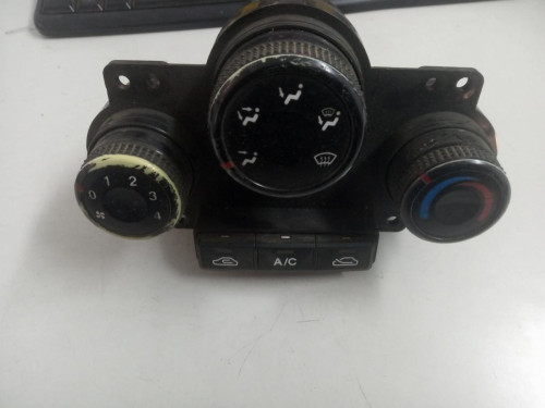 MANDO CLIMATIZADOR Kia CARENS (RS) 