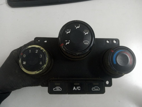 MANDO CLIMATIZADOR Kia CARENS (RS) 