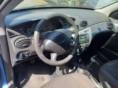  FORD FOCUS BERLINA (CAK) 