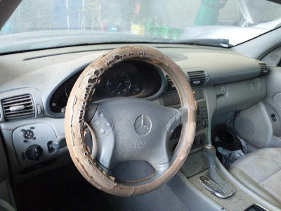 MERCEDES-BENZ CLASE C (BM 203) BERLINA