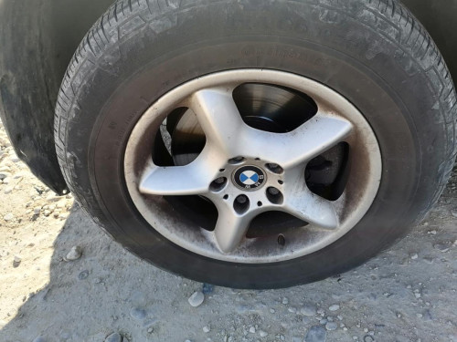 BMW SERIE X5 (E53) — vehículo donante para recambios 