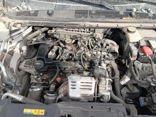 PEUGEOT 308 — vehículo donante para recambios 