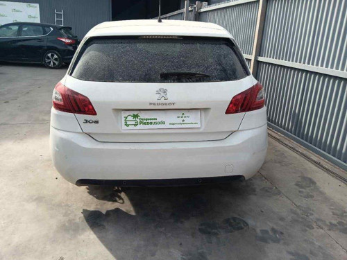 PEUGEOT 308 — vehículo donante para recambios 